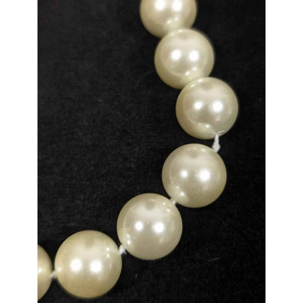 Charter Club‎ Cream Glass Faux Pearl Classic Hollywood Chic Necklace 18
